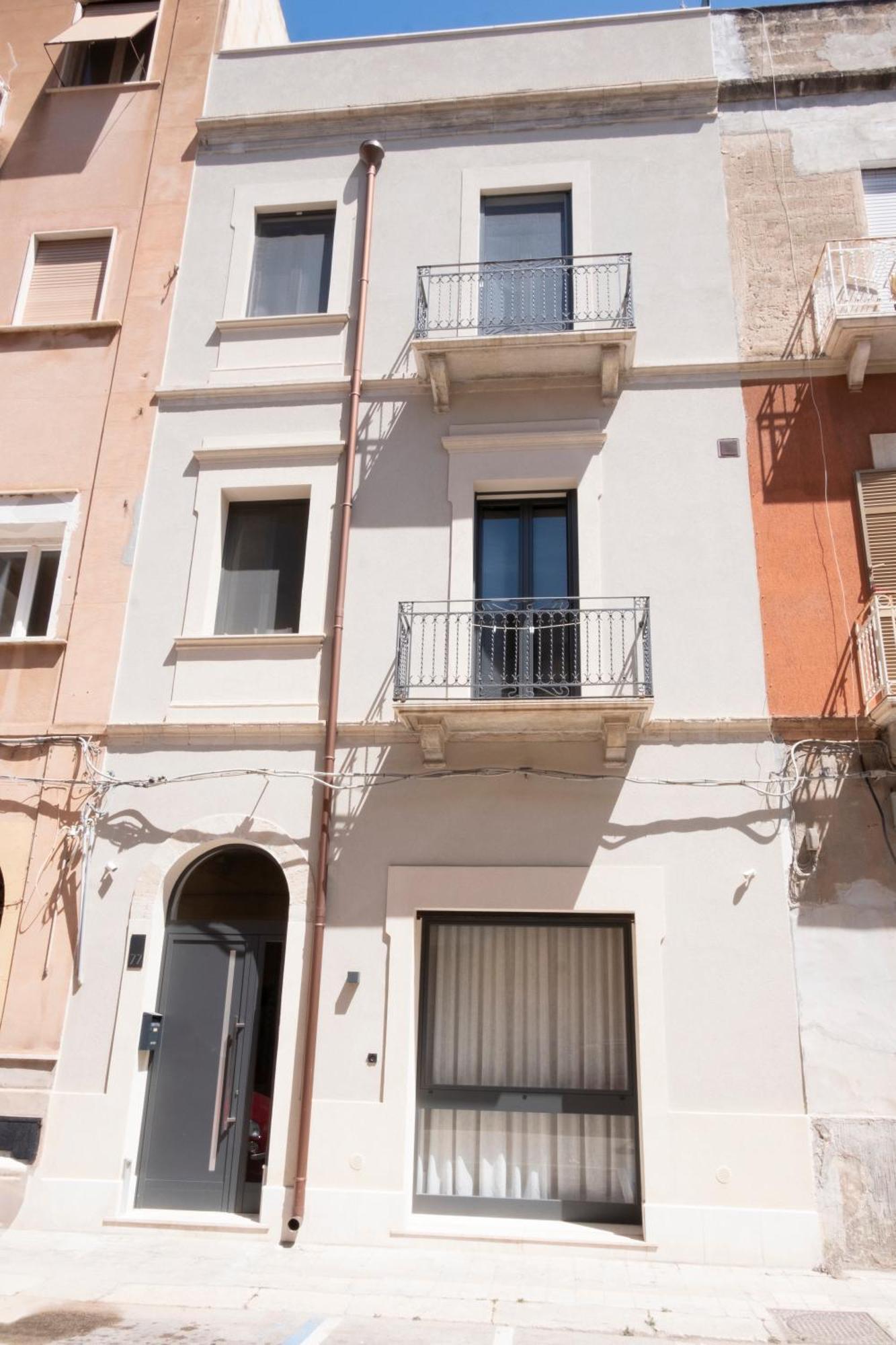 Bassi77 - Rooms & Apartments Trapani Dış mekan fotoğraf
